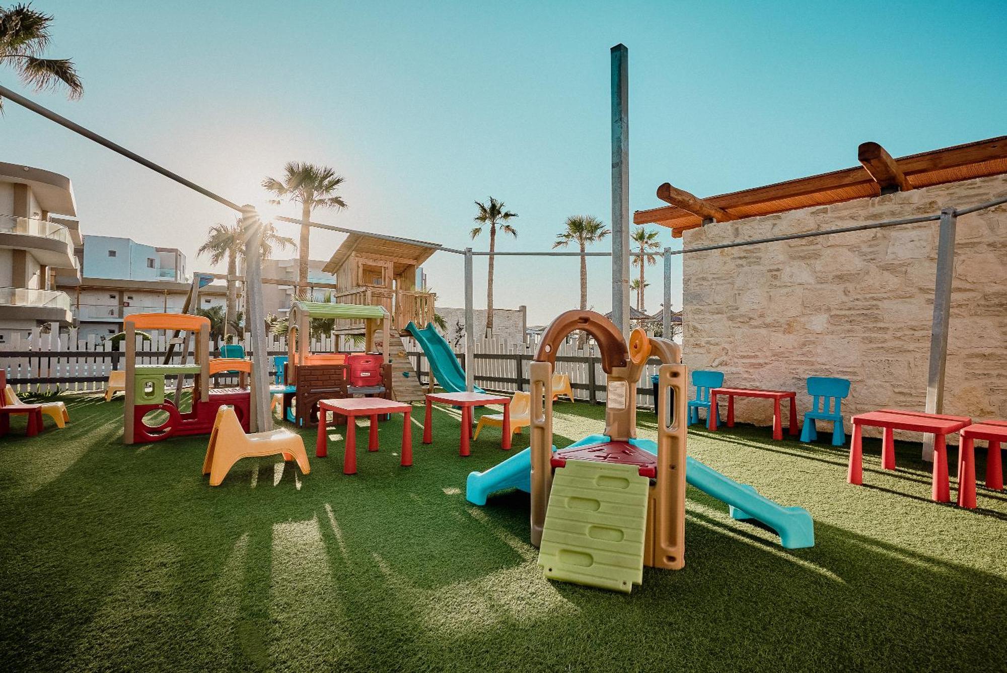 Malia Bay Beach Hotel & Bungalows Exteriör bild